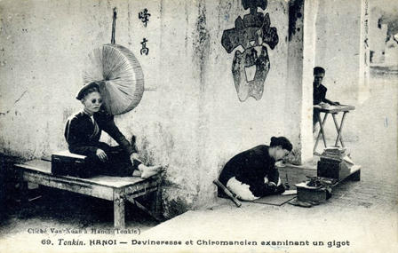 Chuyện thầy bói năm xưa tung hoành vỉa hè Sài Gòn ngày Xuân